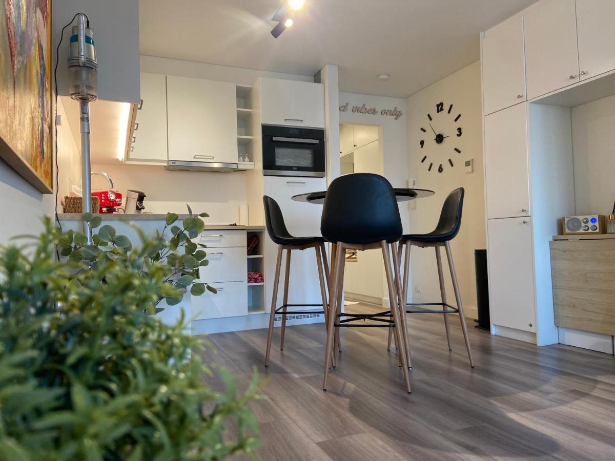 Апартаменты Moderne Studio Aan Zee Остенде Экстерьер фото